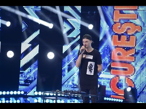 Ştefan Condrea interpretează o compoziţie proprie de BEATBOX, pe scena de la X Factor!