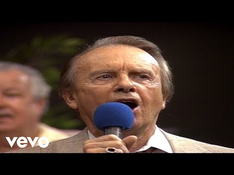 Medley: Sheltered in the Arms of God / In the Garden [Live]