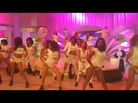 La insuperable,  heidy Brown,  luchy y fara la profeta en sábado extraordinario