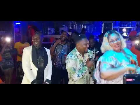 Le Charmeur Jimmy Kouyate et Azaya