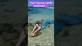 Download lagu Putri duyung cantik terdampar #putriduyung#mermaid transformation #shorts mp3