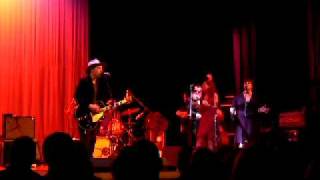 Jakob Dylan LIVE in Pittsburgh, PA on April 9,2010 &quot;Evil Is Alive And Well&quot;