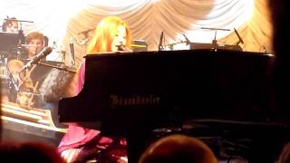 Our New Year - Tori Amos - HMH [08 Oct 2010]