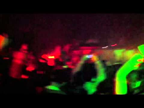 Yeah boys Noize Bart b more