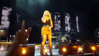 Miranda Lambert....Baggage Claim...6/10/16...Raleigh,Nc