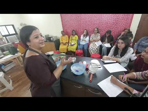 Women's Day Special Live Recipe- Banana Wallnut Cake