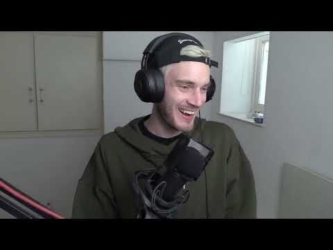 "So here´s this giant enemy crab" - "Thank God I voted Trump, or else there might be more of them"