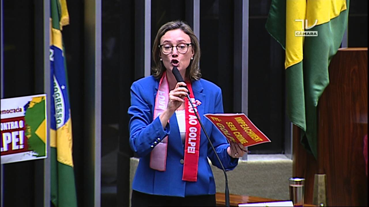 Processo de impedimento da presidenta Dilma é viciado, afirma deputada Maria do Rosário