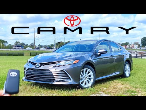 External Review Video 11waUcnsB_M for Toyota Camry 8 (XV70) Sedan (2017)