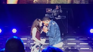 Live | Nelly sings to young girl and plays with her hair!! concert 2017