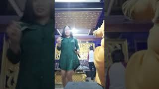 Download lagu Mama minta Pulsa (Siti Badriah) mp3