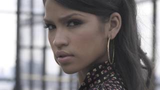 CASSIE - HIDE