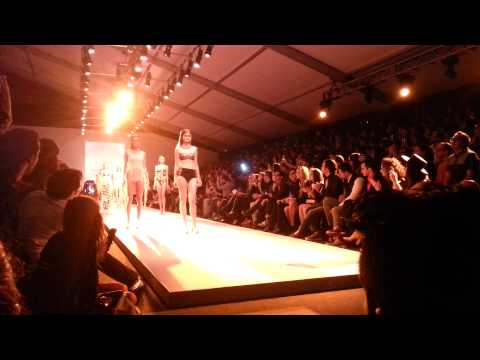 Zingara Swimwear SS14 en MBFWMx