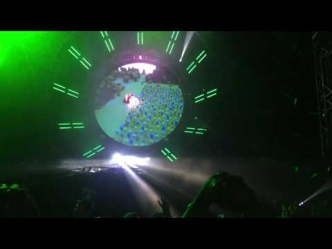 Hardwell - Mad World vs. Bomb A Drop vs. We Wanna Party vs. Propaganda (ULTRA JAPAN 2016)