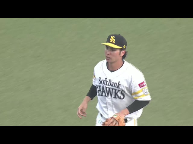 【ファーム】ホークス・廣瀬隆太 セカンド頭上を越えそうな打球をジャンピングキャッチ!! 2025年7月2日 福岡ソフトバンクホークス 対 阪神タイガース