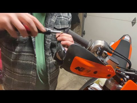 2020 KTM 300 XC-W Installing KTM ProBend Handgaurds by Cycra