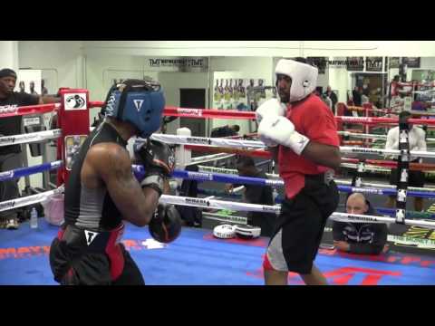 Lionell Thompson sparring inside the Mayweather Boxing Club