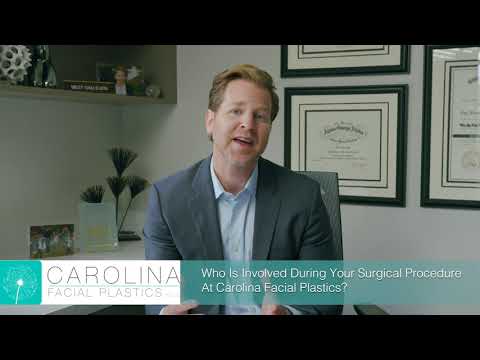 Facial Plastic Surgeon Explains Who’s Inside The Operating Room During A Surgical Procedure