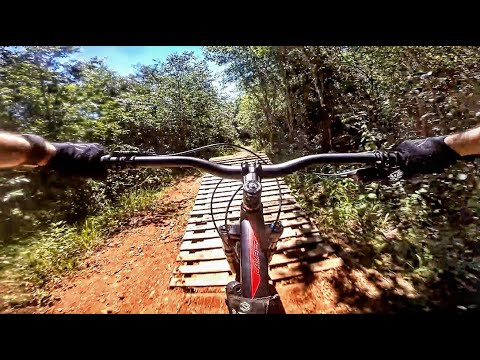 Desbloqueando o "inclinado" e primeiro duplo da pista de DH do Rural Bike Park -- Araguari/MG
