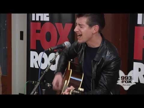 Arctic Monkeys - No. 1 Party Anthem (Fox Uninvited Guest) Video