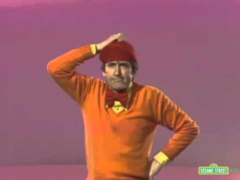 ClassicSesame Street - J Juggle