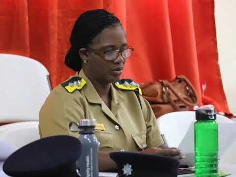 Senior Police Officers Receive Training in Leadership and Management