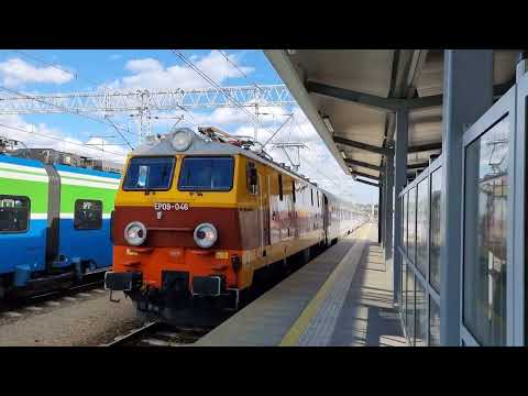 EP09-046 + IC MEHOFFER z Przemyśla Gł. do Zielonej Góry, wjeżdża na stację Rzeszów Główny 19.02.2022