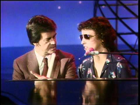 Dick Clark Interview Terri Gibbs - American Bandstand 1981