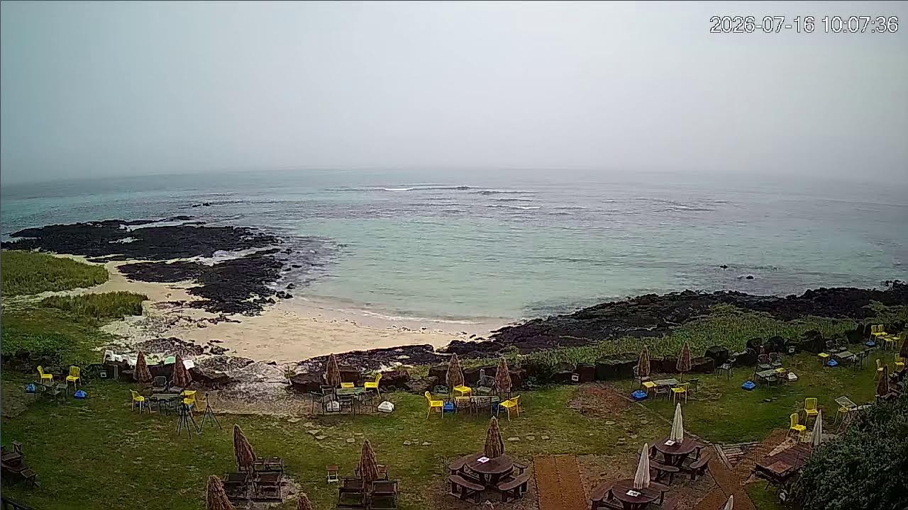 Live webcam view of Handong-ri Beach Cam