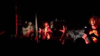 Chiodos - Teeth the Size of Piano Keys live