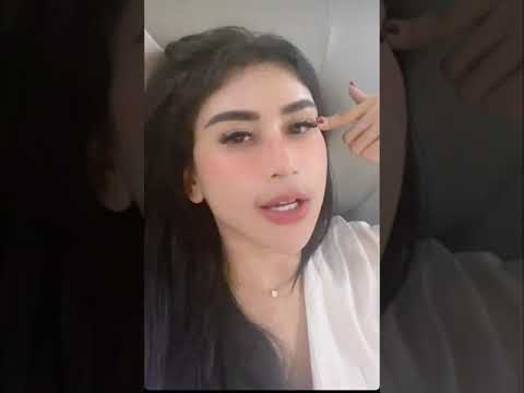 BEBIZIE Mnceritakn Dirinya Dri DULU gk pernh CARI RIBUT sama ORG, bhkan sm MANTAN SUAMIPUN msh BAIK!