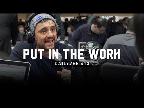 &#x202a;Recording the Crushing It! Audio Book Over Super Bowl Weekend in Minneapolis | DailyVee 413&#x202c;&rlm;