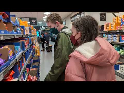 James and Julia Re-enact "Tasty Toaster Tarts" at the Aldi in Leith