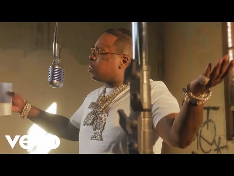 Finesse2tymes ft. Gucci Mane & Moneybagg Yo - Stay True [Music Video]