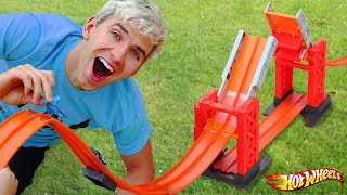 EPIC HOT WHEELS BACKYARD RACE TRACK!!