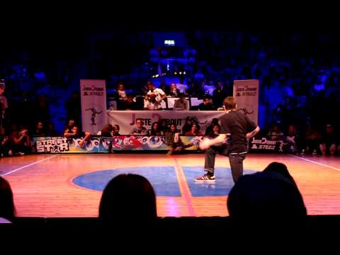 Streetstar 2012 Popping Quarter final: Devious & Greenteck vs Jonathan &﻿ Anton