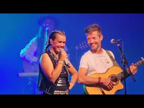 Isabel Aaiun, Pablo Mora (lagarto amarillo). A GASTAR LA CALLE .AMOREBIETA 2025