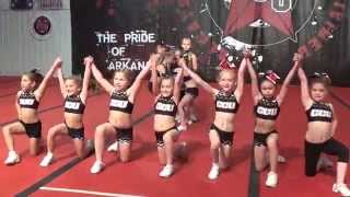preview picture of video 'Cheer City United  Mini Sophias'