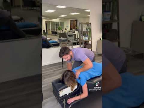 I've NEVER heard so many cracks! 😲 #chiropractor #cracks #adjustment #health #shorts