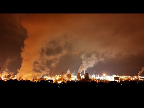 Grangemouth refinery from above at night 🏭🔥🌃🌌