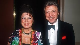 Steve Lawrence & Eydie Gorme  "Have Yourself A Merry Little Christmas"