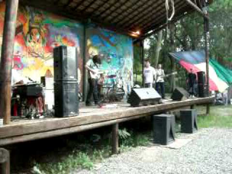 Ambitus no palco do bosque Festival das Geociências UFSC