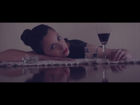 Golosa La Orquesta - La vida enloquece ( Video Clip Oficial )