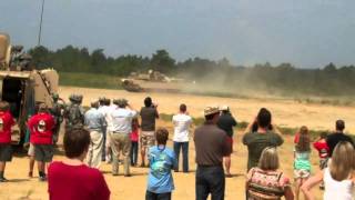 preview picture of video 'M1 Tank Firing - Fort Bragg, NC'
