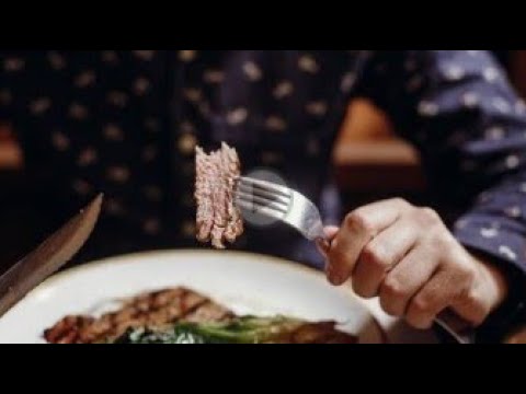 Ai që është sallaks dhe ushqehet me dorën e majtë, a ka gjynah?