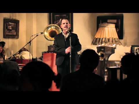 Daniel Malheur - MonokelPop aus Berlin: Schöne Frau mit Geld