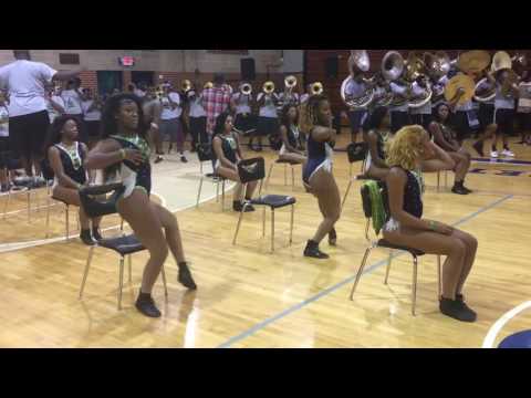 download lagu mp3 mp4 Standing Ovation Band, download lagu Standing Ovation Band gratis, unduh video klip Standing Ovation Band