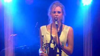 Diana Vickers - My Hip - Liverpool, 8/05/10