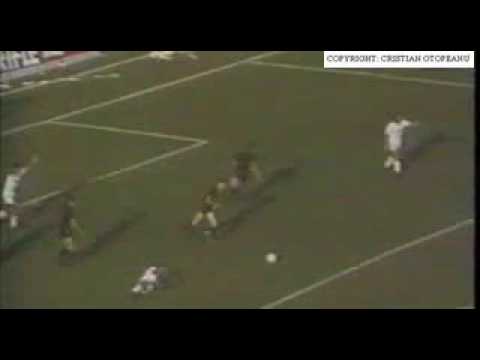 Duckadam saves a penalty against AS Roma 1984