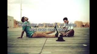 À l&#39;équilibre - Fréro Delavega [Lyrics]